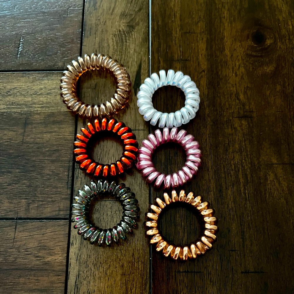 Elastic Hair Coils